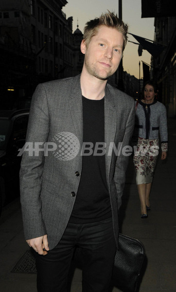 クリストファー・ベイリー、モデルに起用したベッカム家次男を絶賛