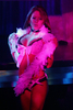 2008年3月7日、フラミンゴ・ラスベガス（Flamingo Las Vegas）で公演されたショー「X Burlesque」に登場し、パフォーマンスを披露するダンサーのBrittney Palmer。(c)AFP/Getty Images/Ethan Miller