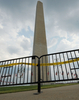 閉鎖されたワシントン記念塔（Washington Monument、2011年8月25日撮影）。(c)AFP/Mandel NGAN