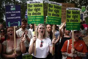 英下院、妊娠24週以降の中絶を非犯罪化する修正案可決