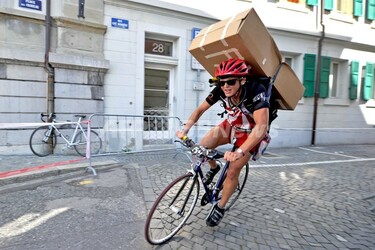 自転車便」の世界王者決定、スイス女子が3冠 写真12枚 国際ニュース