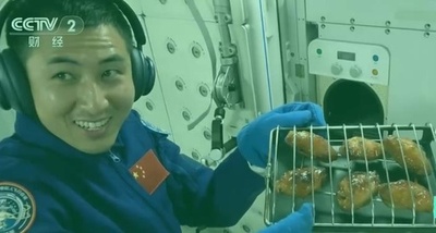 世界初の「宇宙オーブン」中国宇宙ステーション内で香ばしい焼き手羽先