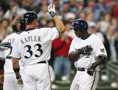 ブルワーズ ジャイアンツに大勝