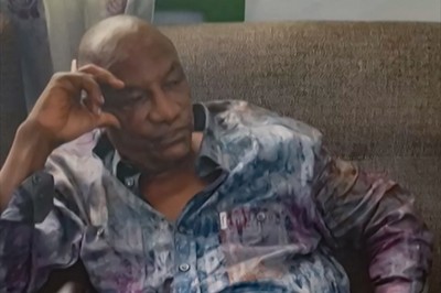 ギニアで軍事クーデター 大統領拘束