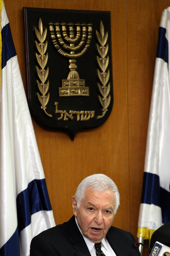 レバノン進攻に関する報告書提出を最高裁が延期 - イスラエル