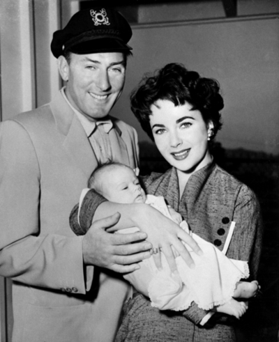 8度の結婚をしたエリザベス・テイラーと夫たち