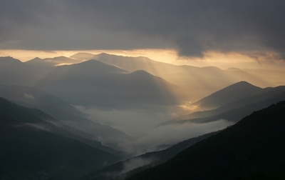 人類のヨーロッパ到達年が20万年さかのぼる可能性、新たな遺跡発見で