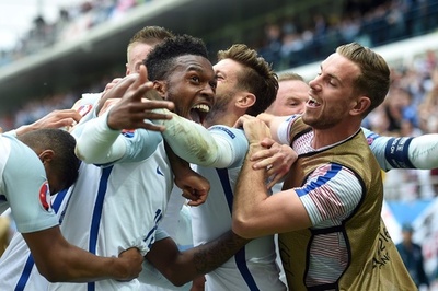 イングランド、途中出場2選手の得点でウェールズに逆転勝利 欧州選手権