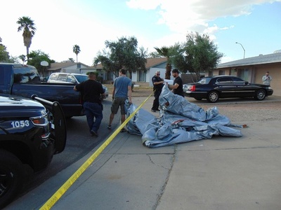 飛行中の航空機から脱出スライドが落下 米アリゾナ