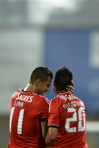 ベンフィカ、エストリル・プライアに勝利