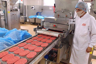 ハンバーグで8年前に大腸菌感染、10歳少年が合併症で死亡 仏