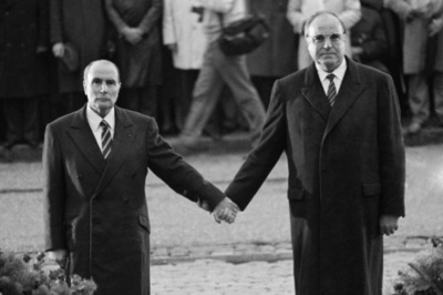 ドイツ統一の立役者、ヘルムート・コール元独首相の生涯