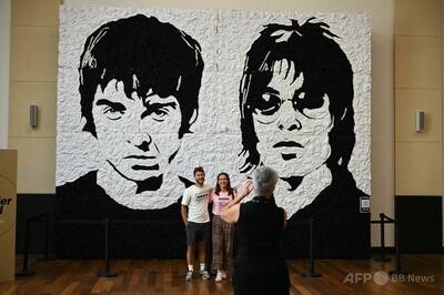 英バンド「オアシス」 歴史的な再結成ツアーを開始