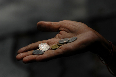 英女子学生、「ホームレスのヒーロー」のため寄付300万円集める