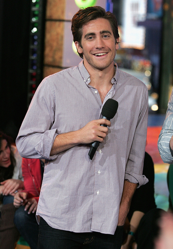 ジェイク・ギレンホールがMTVの「TRL」に登場 - 米国