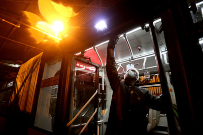 イラン、新型ウイルスで新たに9人死亡し計43人に 感染者数は593人