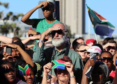 マンデラ元大統領死去、世界が悼む