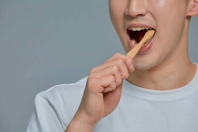 「トイレがすぐそこなのに」オフィスで歯磨きする会社員、ネットで賛否…韓国・職場の自席ならマナー違反か