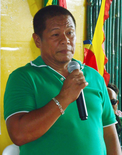 フィリピン・マニラ国際空港で銃撃、南部の町長ら4人死亡