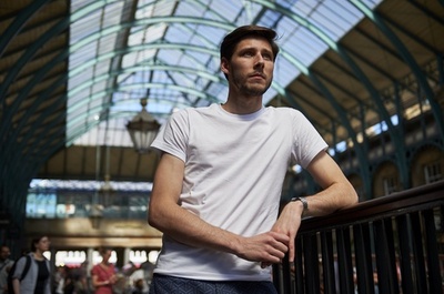 ギリシャを救おう、英男性がクラウドファンディングで寄付募る