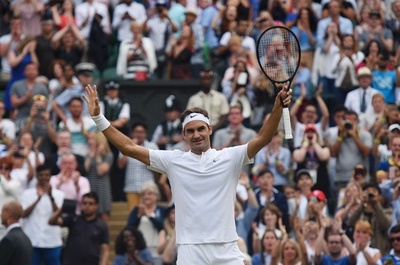 フェデラー快勝、ウィンブルドンで15度目の4回戦進出