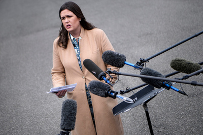 サンダース米大統領報道官、ロシア疑惑で事情聴取受けていた CNN報道