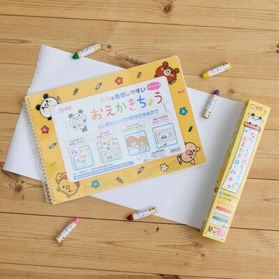 のびのびと好きな長さで描ける「おえかきロール」と整理しやすい「バインダー式おえかきちょう」の2商品を新発売！