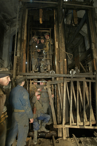 廃れゆく炭鉱事業、17年間で作業員数は4分の1に - ルーマニア