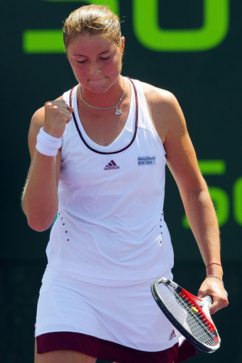 サフィナ ストレートで勝利し3回戦へ