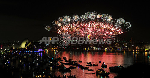 あけましておめでとう シドニーで新年の花火 オーストラリア 写真5枚 ファッション ニュースならmode Press Powered By Afpbb News