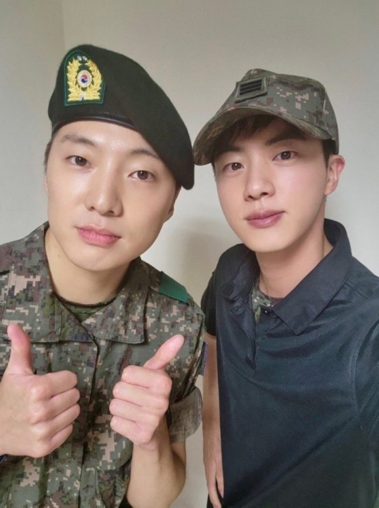 写真提供=Weverse (c)STARNEWS