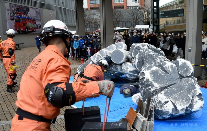六本木ヒルズで震災訓練、住民ら900人が参加
