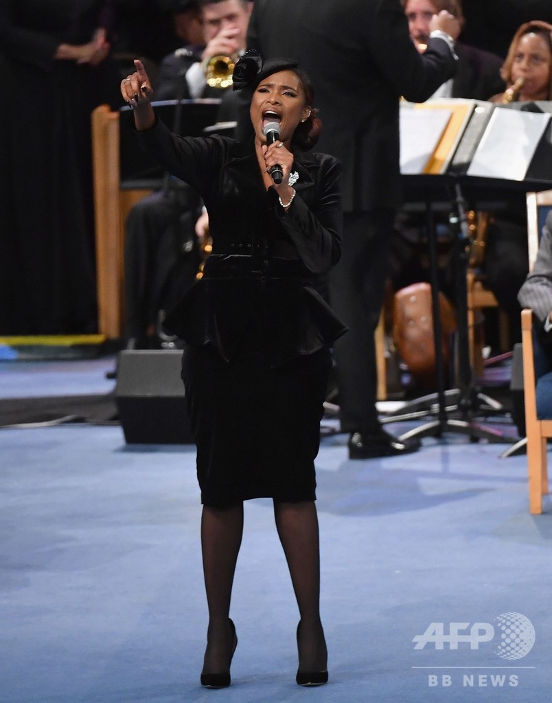 A・フランクリンさん葬儀、S・ワンダーさんら歌でお別れ