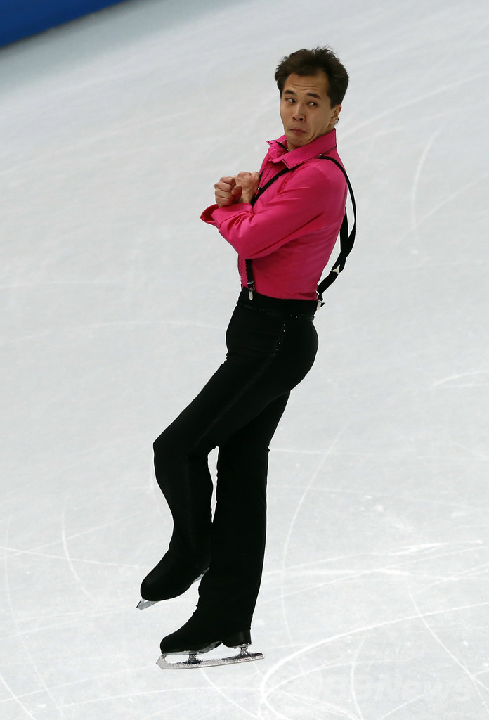 フィギュア男子SPで20位のラクムハリエフ、ソチ五輪