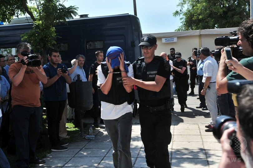 ギリシャ裁判所、クーデターで逃亡したトルコ軍の8人に有罪判決