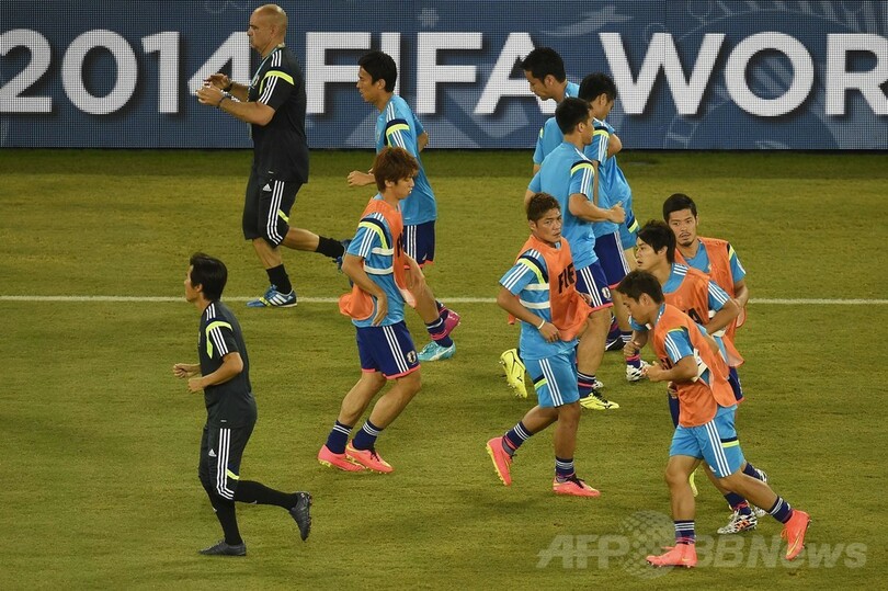 ザック日本、ギリシャとスコアレスドロー コロンビアが決勝Tへ