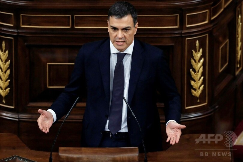 スペイン議会、ラホイ首相の不信任案可決 新首相誕生へ