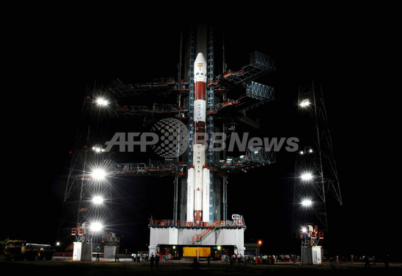 インド初の月探査機、打ち上げに成功