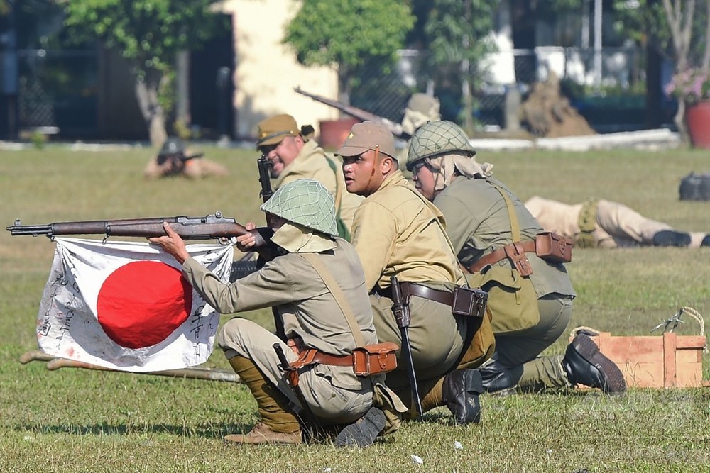 日本軍vs.比米連合軍、第2次世界大戦中の戦いを再現 写真9枚 国際ニュース:AFPBB News 日本軍vs.比米連合軍、第2次世界大戦中の戦いを再現 写真9枚 国際ニュース:AFPBB News