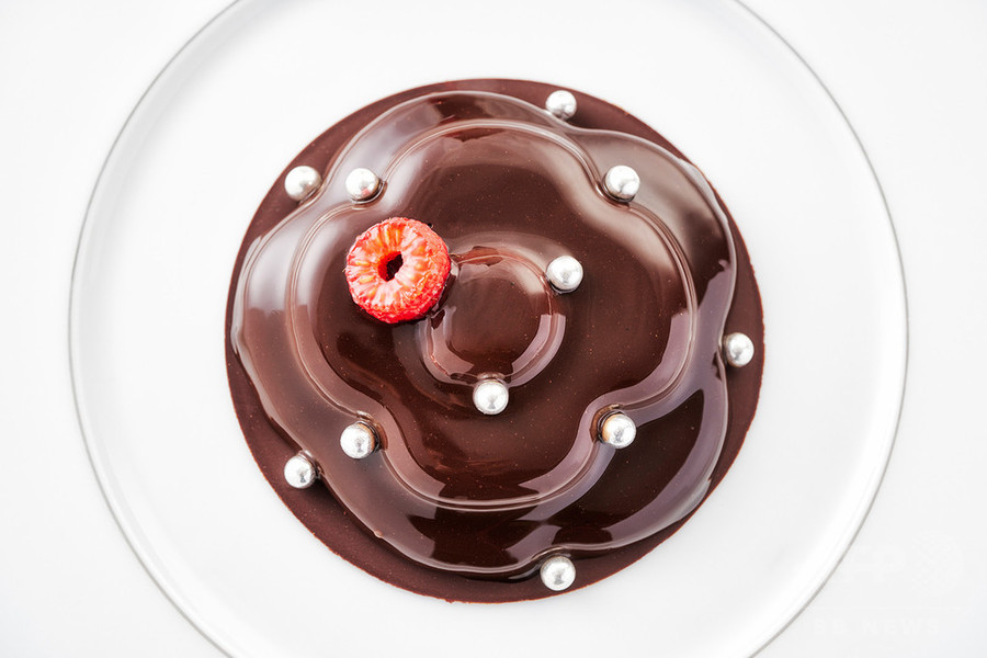 「シャネル」アイコンがスイーツに！伊勢丹新宿店で1月27日から発売