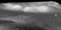 米航空宇宙局（NASA）の無人月探査機「ルナー・リコネサンス・オービター（Lunar Reconnaissance Orbiter、LRO））」が撮影した、月面の「タウルス・リトロー（Taurus-Littrow）」と呼ばれる渓谷。矢印はアポロ17号（Apollo 17）の着陸地点（撮影日不明）。(c)AFP/NASA/GSFC/Arizona State University