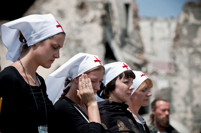 グルジア紛争から1年、ロシアとグルジア両国が非難の応酬