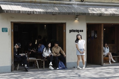 旅行でも移住でもない　若者が上海に集まる理由