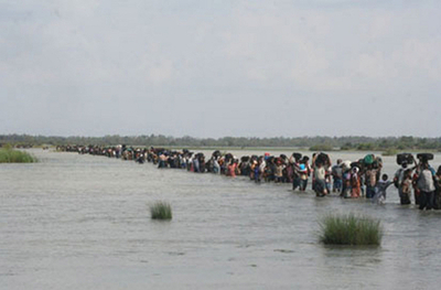 スリランカ軍、LTTEの支配地域に進軍