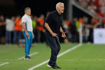 モウリーニョ監督 UEFA主催大会4試合でベンチ入り禁止 審判に暴言