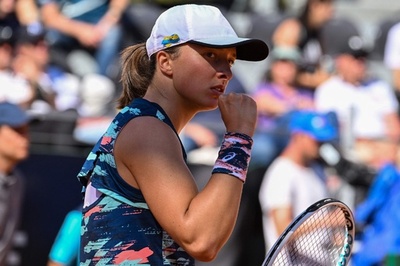 シフィオンテク、イタリア国際4強入り アンドレスク下して26連勝