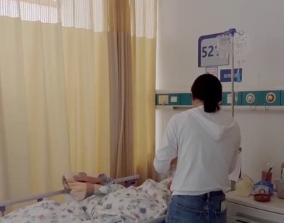 高齢者入院時の有給介護休暇 「一人っ子」は年7日まで＝上海市