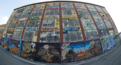 消えゆく米NYの「落書きの聖地」ファイブ・ポインツ、13年夏までに取り壊し