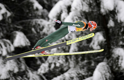 W杯複合第11戦 フレンツェル ザウナーと並び前半飛躍をトップで終える