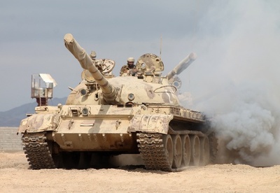 イエメン大統領派の軍部隊、アデンの空港を奪還